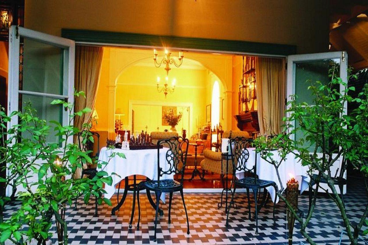Hacklewood Hill Country House Port Elizabeth Exteriör bild
